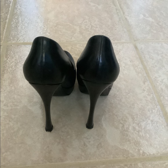 Yves Saint Laurent heels - Picture 7 of 8